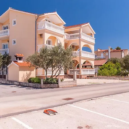 Apartment Bacic *