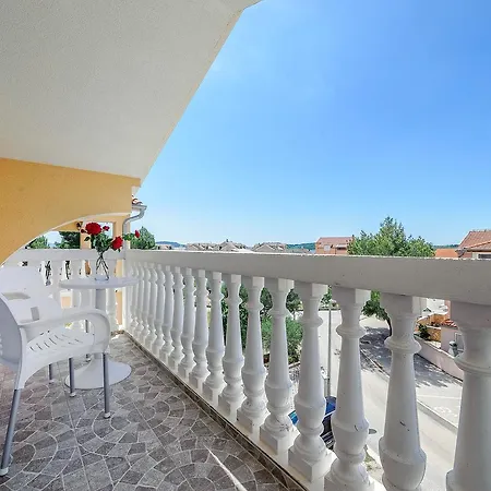 Apartment Bacic *