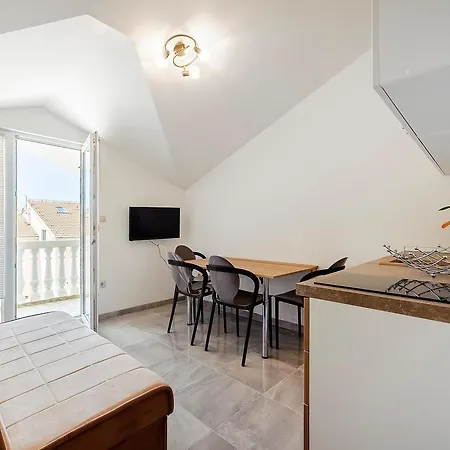 Bacic Apartamento Vodice