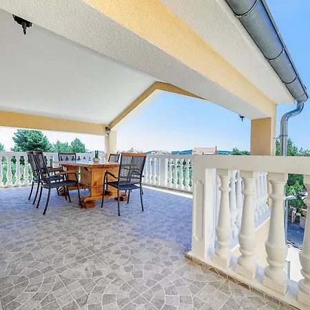 Bacic Apartment