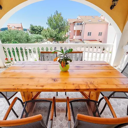 Bacic Apartment *